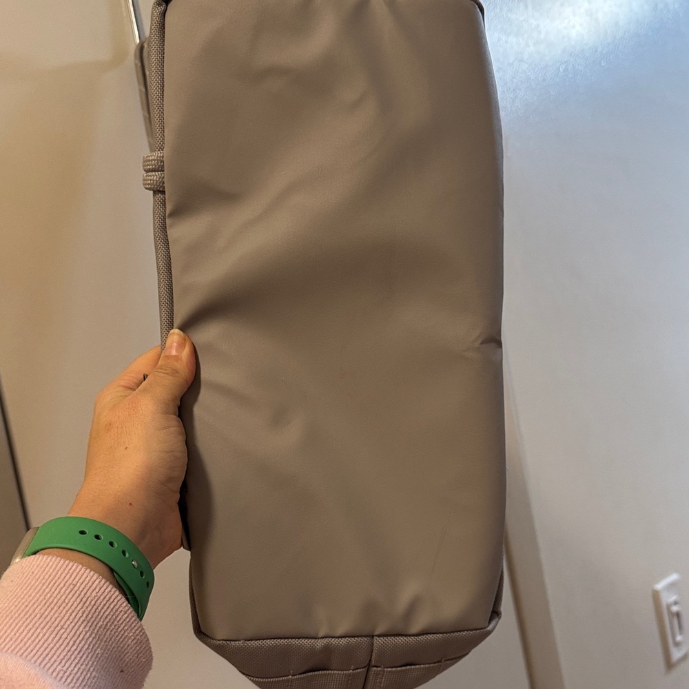Nike RPM (26L) Gray Tote Bag (used once, like new) - Picture 7 of 9